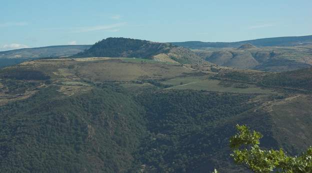 Montains (Cévennes) From Causse Méjean, a view of the other side of the Tarn valley : the Cevennes mountains and here L'Esquino d'Ase (the donkey chine)