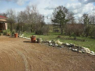 Les abords du parking